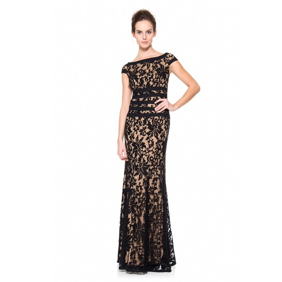 Tadashi Shoji Dresses & Skirts - NWOT TADASHI SHOJI Black boatneck LACE GOWN SZ 0